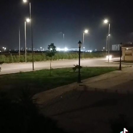 Ferienwohnung القاهرة الجديدة- التجمع الخامس-شارع التسعين - دار مصر الاندلس New Cairo Exterior foto